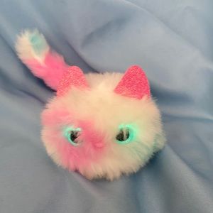 Pomsies ‘Patches’ lights up & sounds